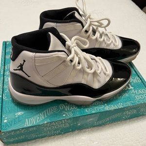 Nike Jordan 11’s Concord (2018). Size 9.5 mens